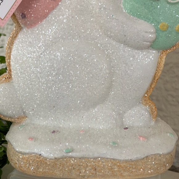 Cupcakes and Cashmere Sugar Cookie Couple Bunnies - Picture 4 of 8